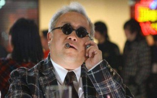 曾志伟和乔妹的合照揭开了娱乐圈的“另一面”